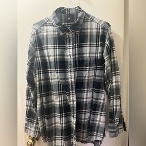 Uniqlo 100% Cotton Flannel Plaid Button Down Shirt